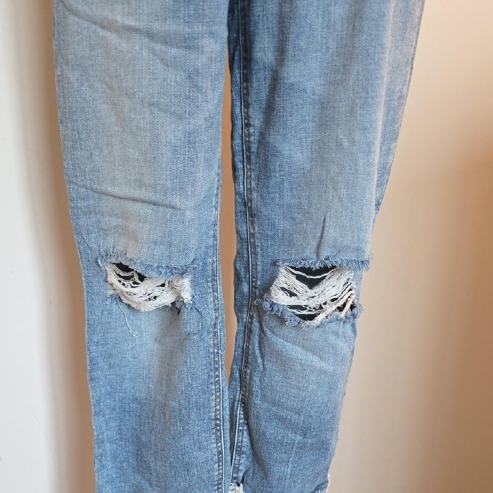 Kut from the Kloth Light Blue Distressed Ankle Jeans - Picture 2 of 6